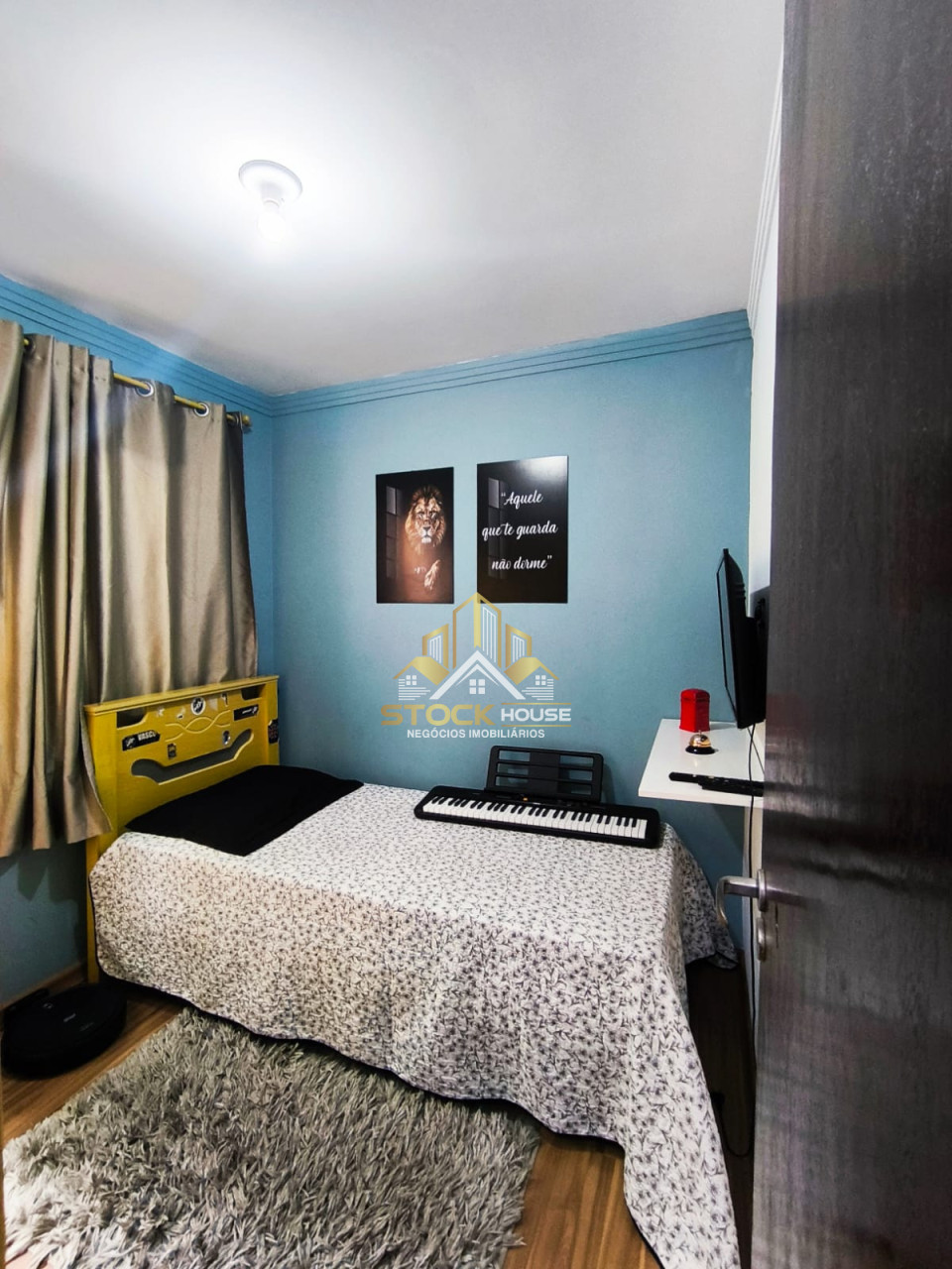 Imagens do imóveis SOBRADO GEMINADO SEMI MOBILIADO 3 QUARTOS BAIRRO AVENTUREIRO