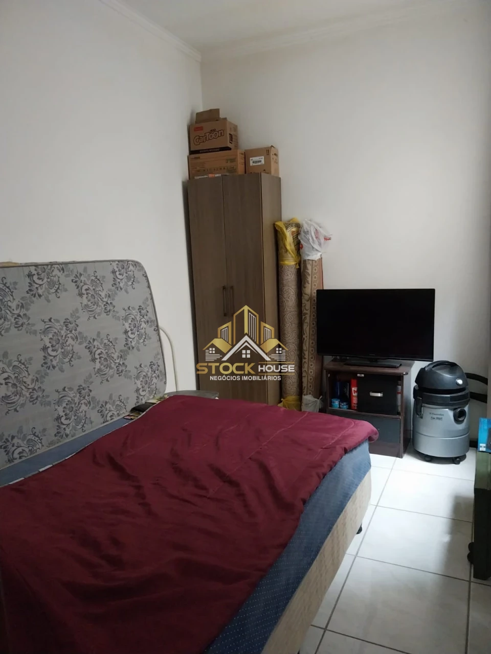 Sobrado Geminado semi mobiliado À Venda Guanabara Joinville