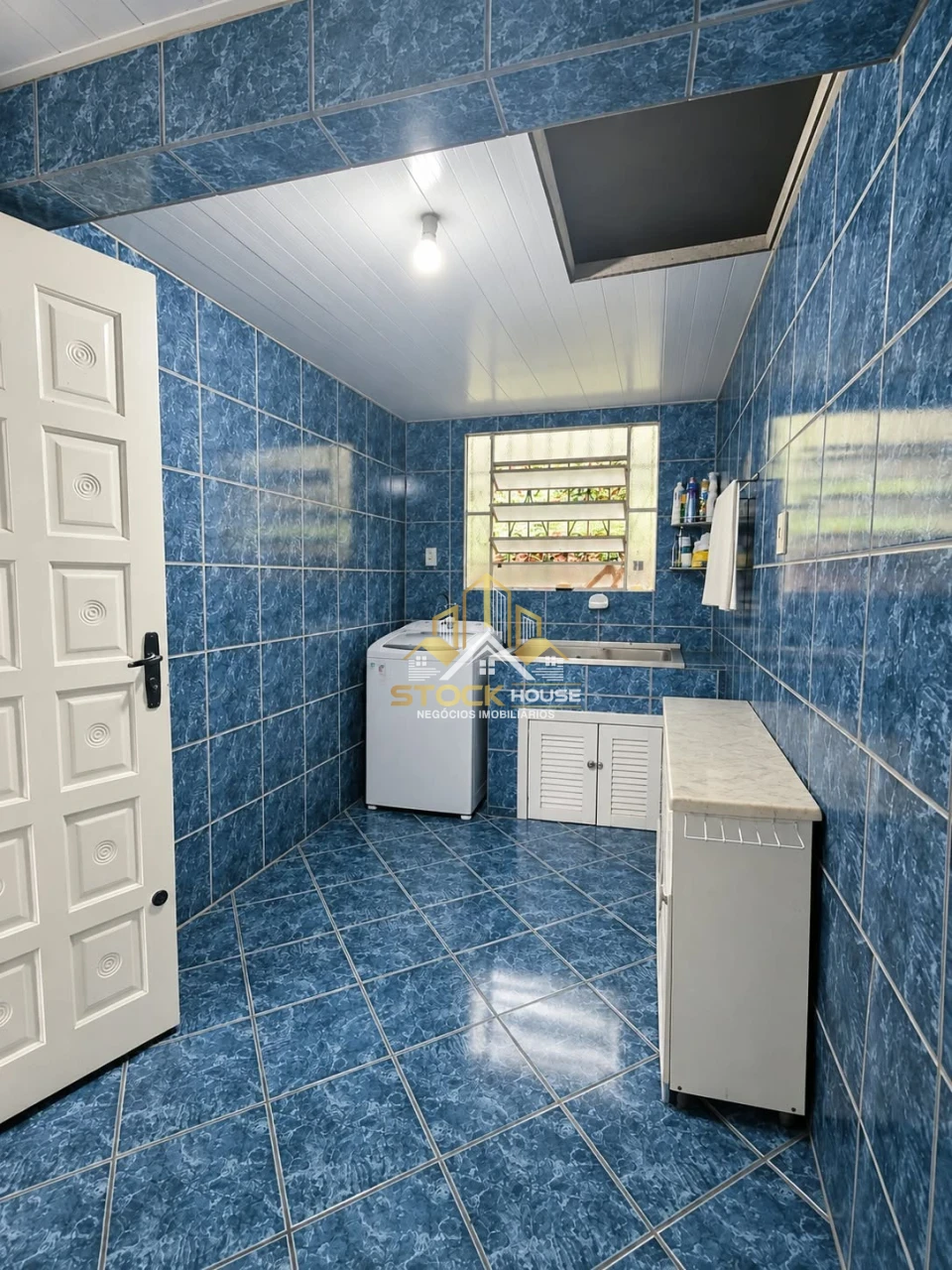 Imagens do imóveis CASA ESCRITURADA GUANABARA