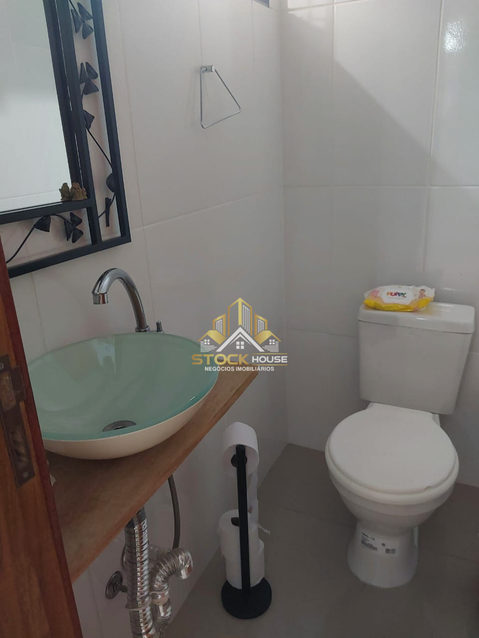 Imagens do imóveis SOBRADO GEMINADO SEMI MOBILIADO 2 QUARTOS BAIRRO JARDIM PARAISO