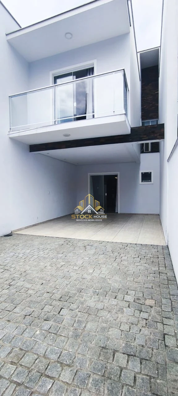 Imagens do imóveis Geminado Moderno no Guanabara