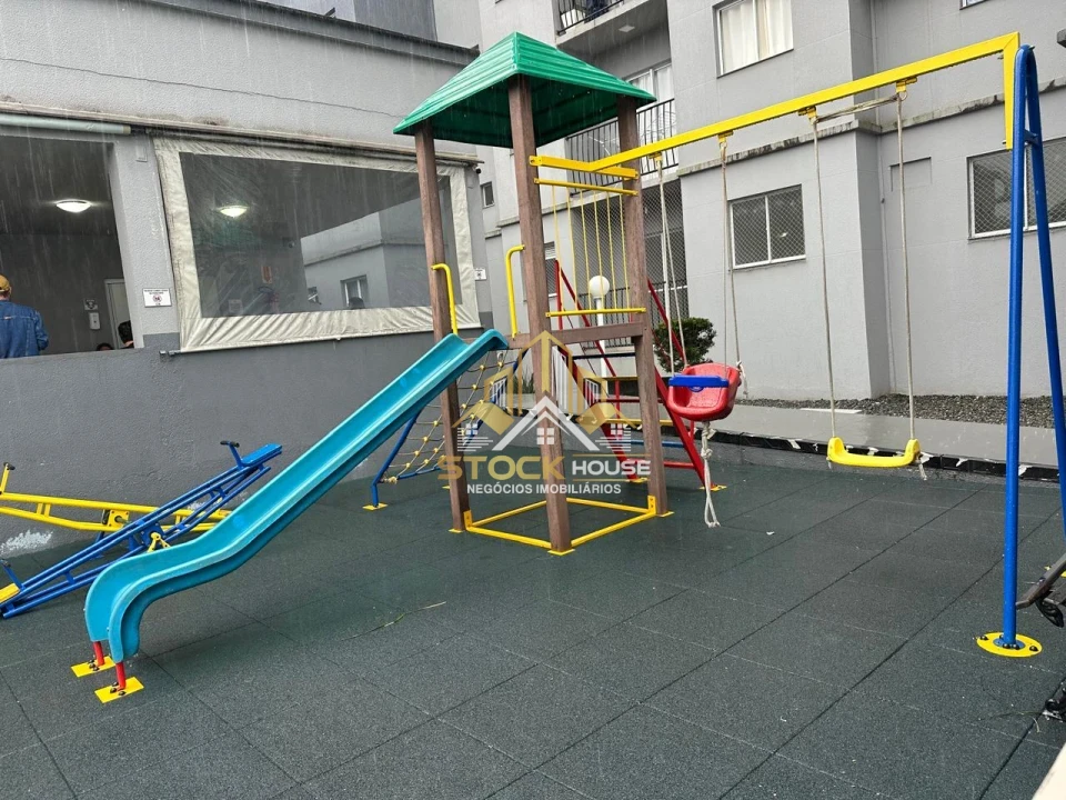 APARTAMENTO COM ELEVADOR