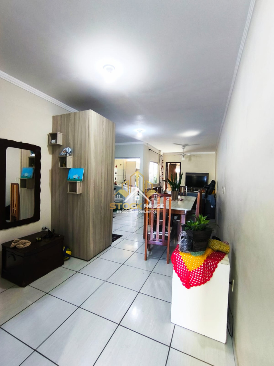 Imagens do imóveis OPORTUNIDADE CASA GEMINADA PLANTA BAIXA SEMI MOBILIADO BAIRRO ESPINHEIRO