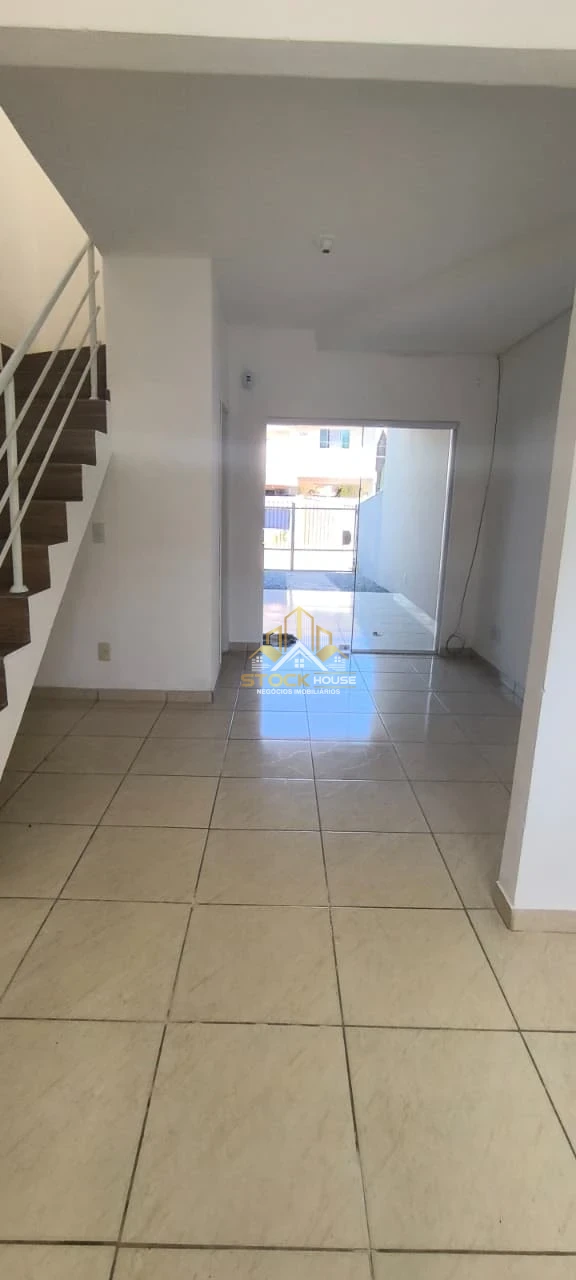 Imagens do imóveis SOBRADO GEMINADO À VENDA