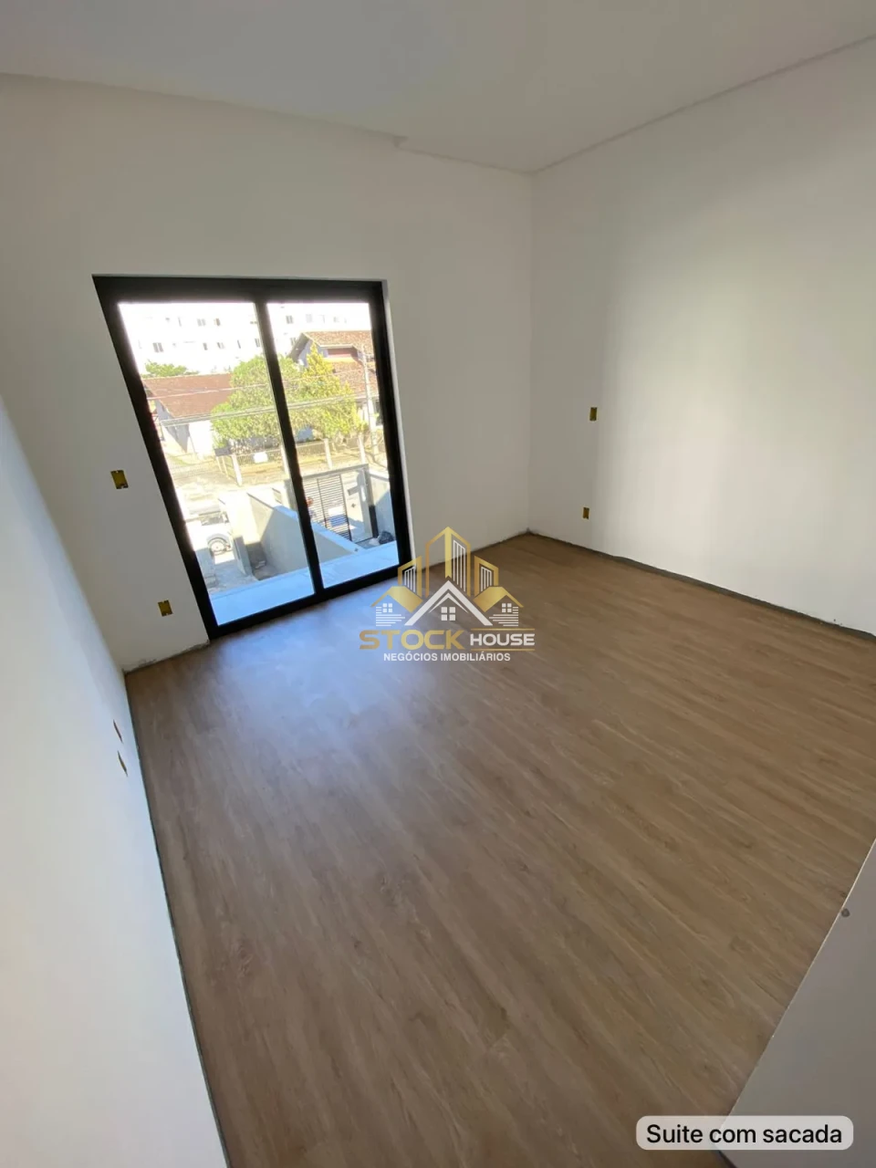 CASA GEMINADA À VENDA FLORESTA JOINVILLE