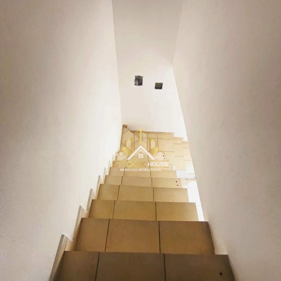 Imagens do imóveis SOBRADO GEMINADO 2 QUARTOS, A VENDA EM ARAQUARI