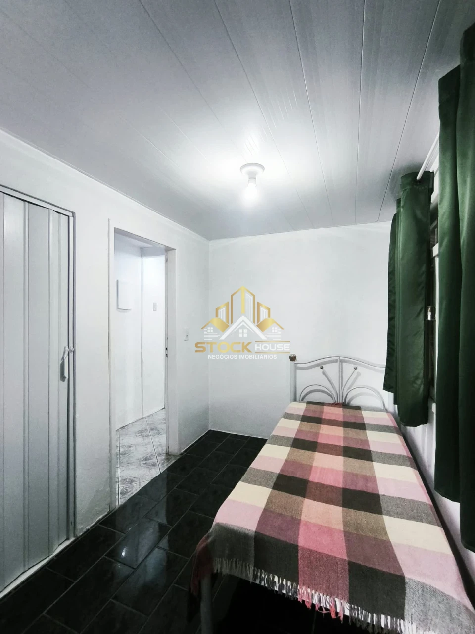 Imagens do imóveis CASA ESCRITURADA GUANABARA