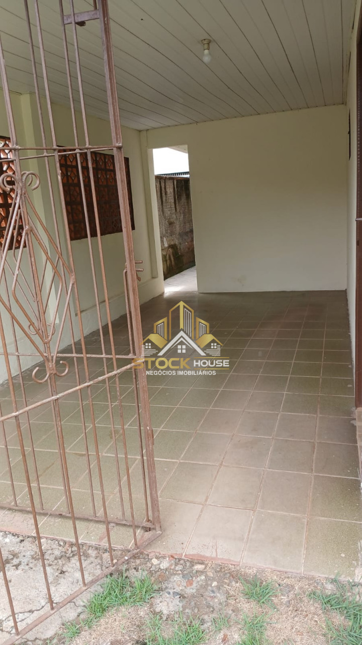 OPORTUNIDADE CASA 1 SUÍTE + 3 QUARTOS BAIRRO BOEHMERWALD