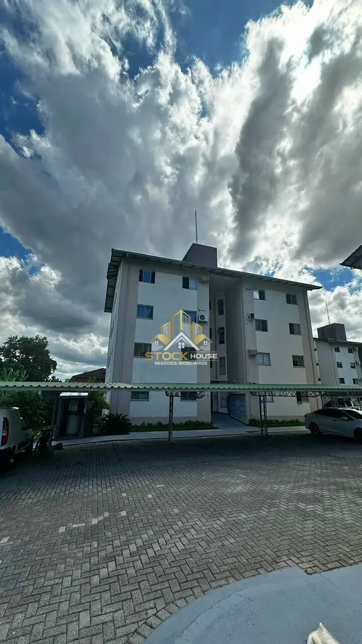 APARTAMENTO SEMI MOBILIADO, 2 QUARTOS, A VENDA EM JOINVILLE