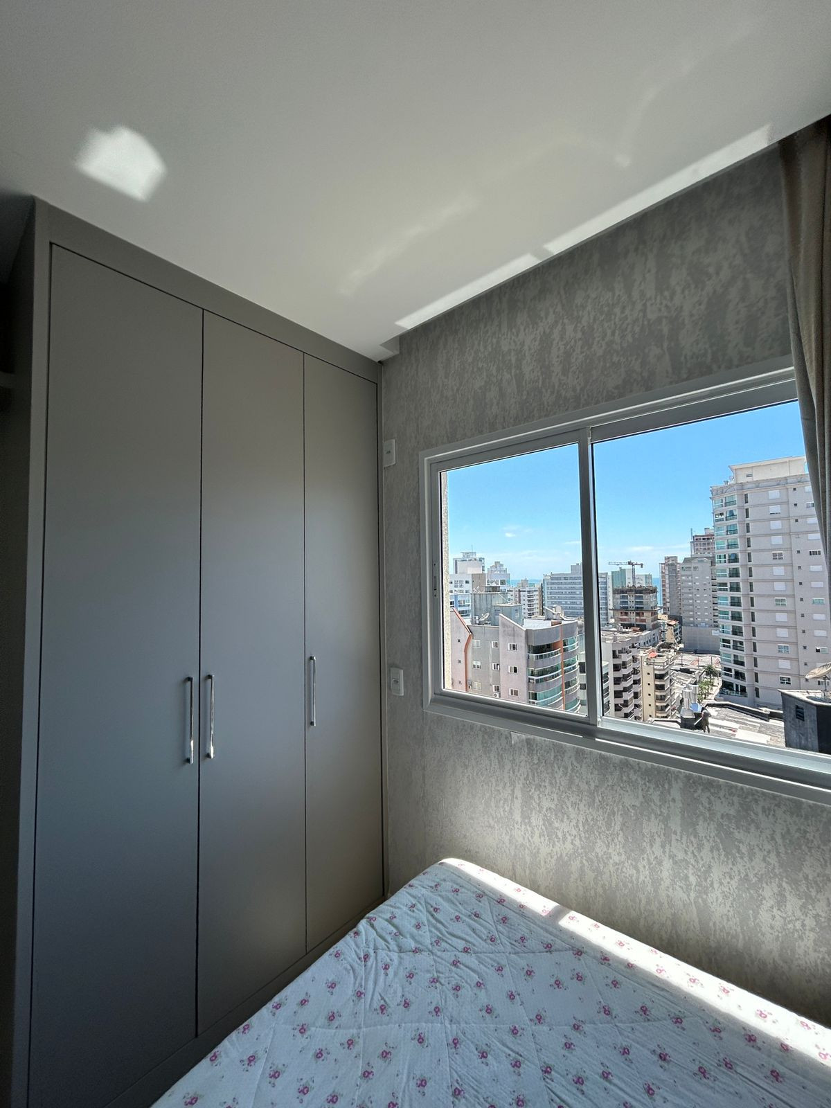 Imagens do imóveis VENDE-SE - EDIFICIO EVEREST - ITAPEMA -SC