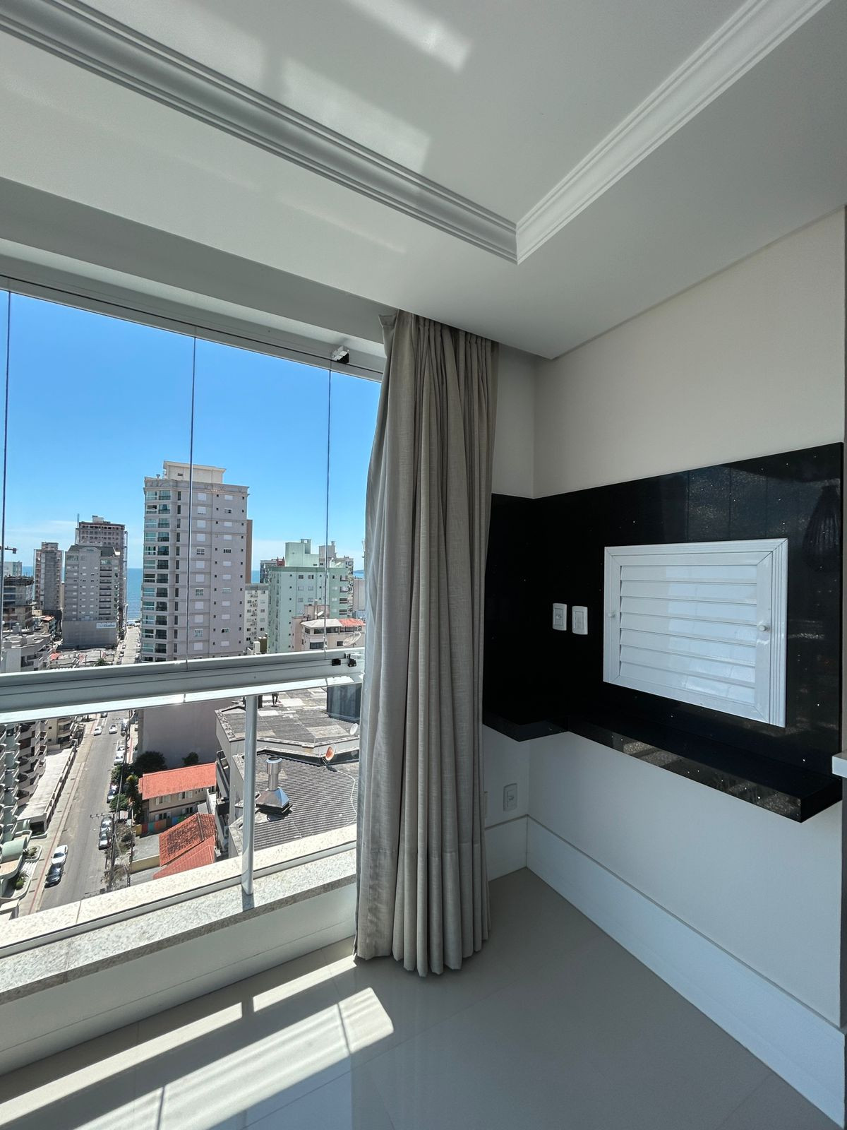 Imagens do imóveis VENDE-SE - EDIFICIO EVEREST - ITAPEMA -SC