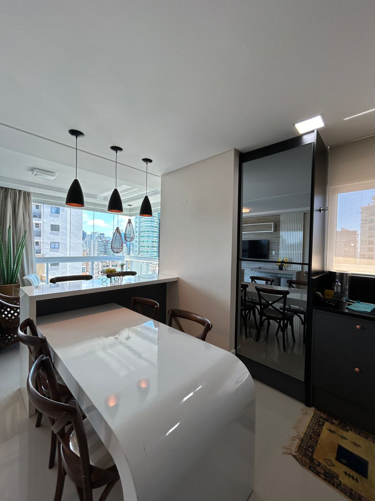 Imagens do imóveis VENDE-SE - EDIFICIO EVEREST - ITAPEMA -SC