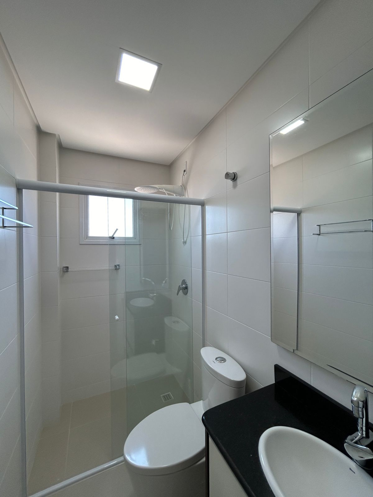 Imagens do imóveis VENDE-SE - EDIFICIO EVEREST - ITAPEMA -SC