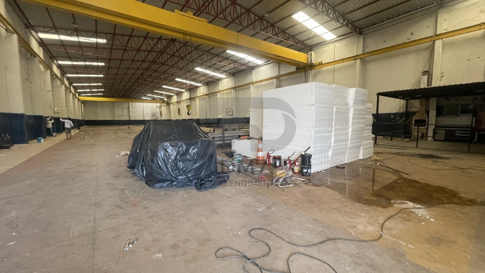 Galpão industrial no contorno sul