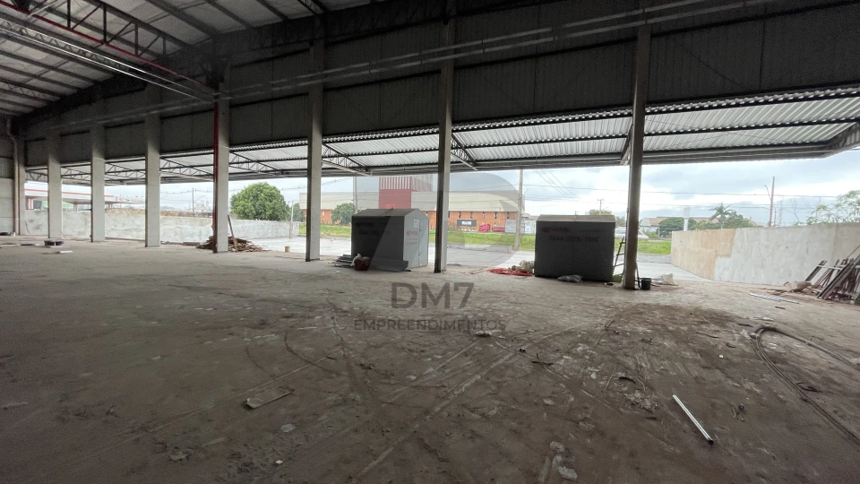 Galpão Logístico ou industrial frente rodovia em Maringá