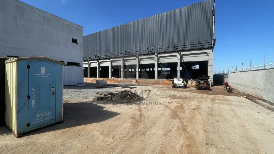Barracão Industrial em frente a COCAMAR