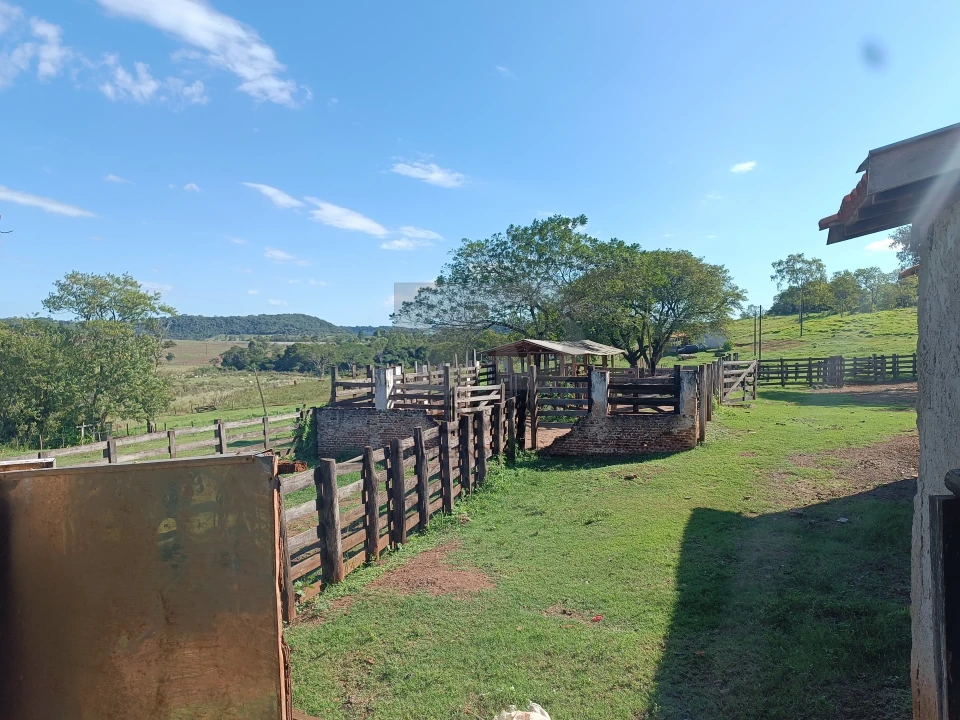 Imagens do imóveis Fazenda/Sítios/Chácaras À Venda Vila Rural Jataizinho