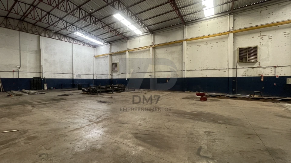 Galpão industrial no contorno sul