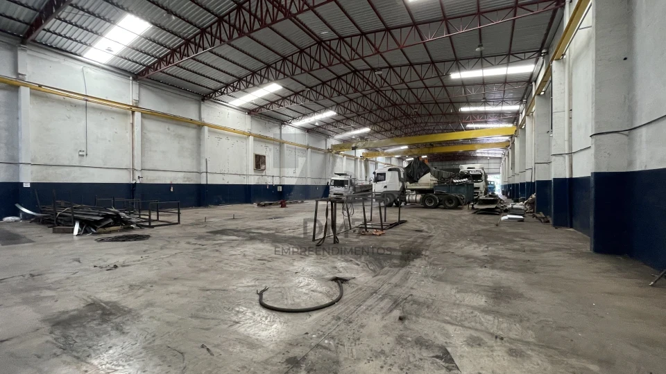 Galpão industrial no contorno sul