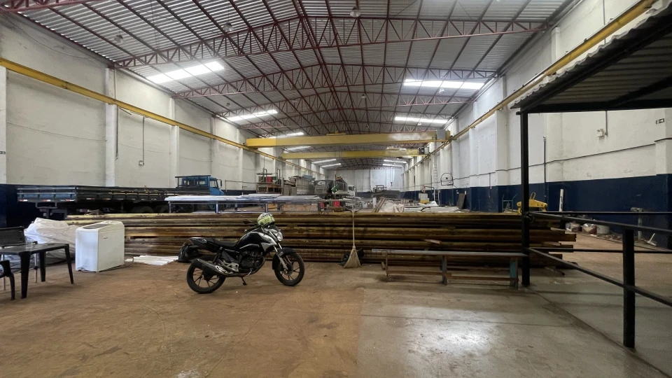 Galpão industrial no contorno sul