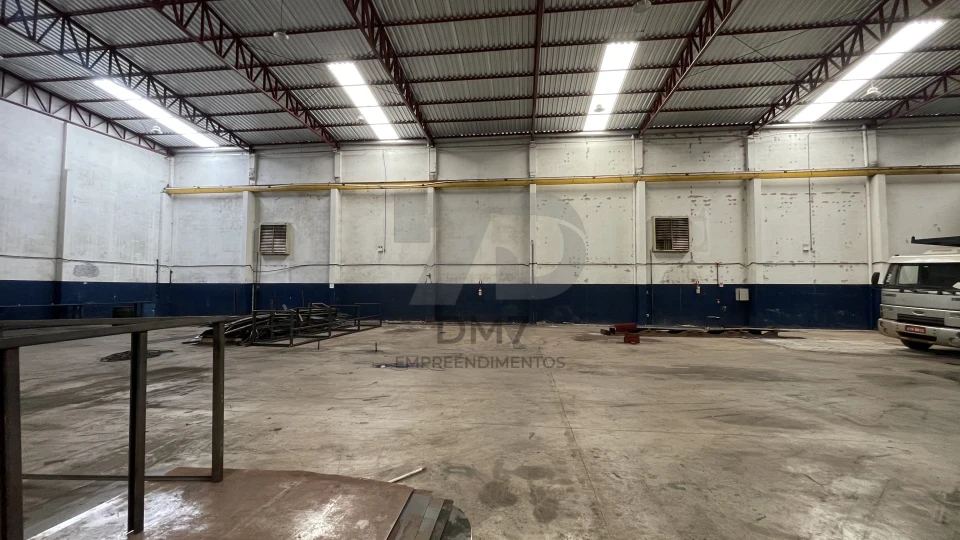 Galpão industrial no contorno sul