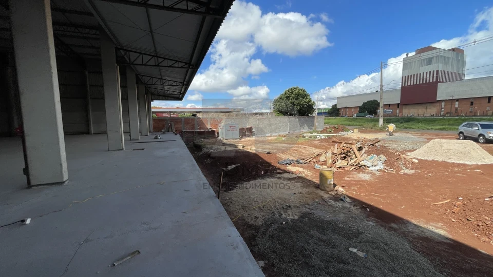Galpão Logístico ou industrial frente rodovia em Maringá
