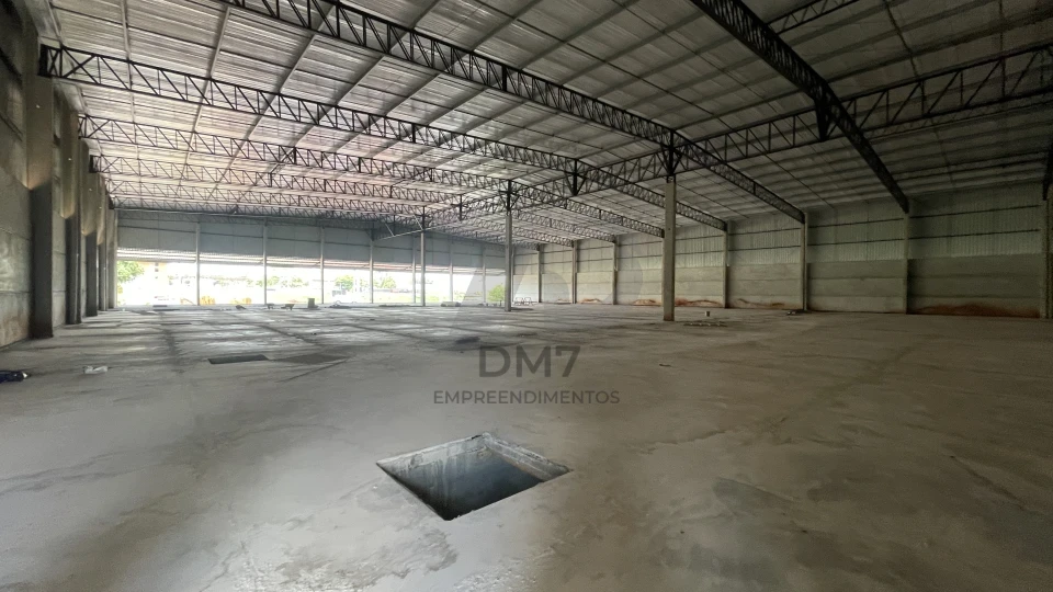 Galpão Logístico ou industrial frente rodovia em Maringá