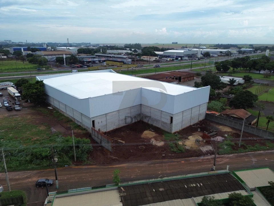 Galpão Logístico ou industrial frente rodovia em Maringá
