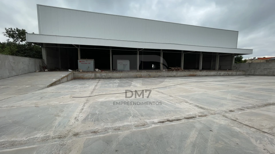 Galpão Logístico ou industrial frente rodovia em Maringá