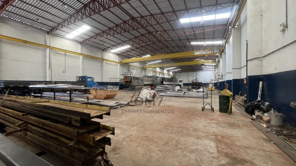 Galpão industrial no contorno sul