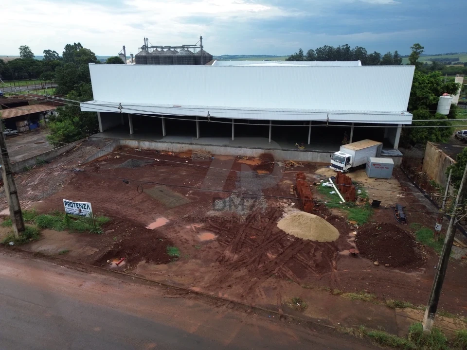 Galpão Logístico ou industrial frente rodovia em Maringá