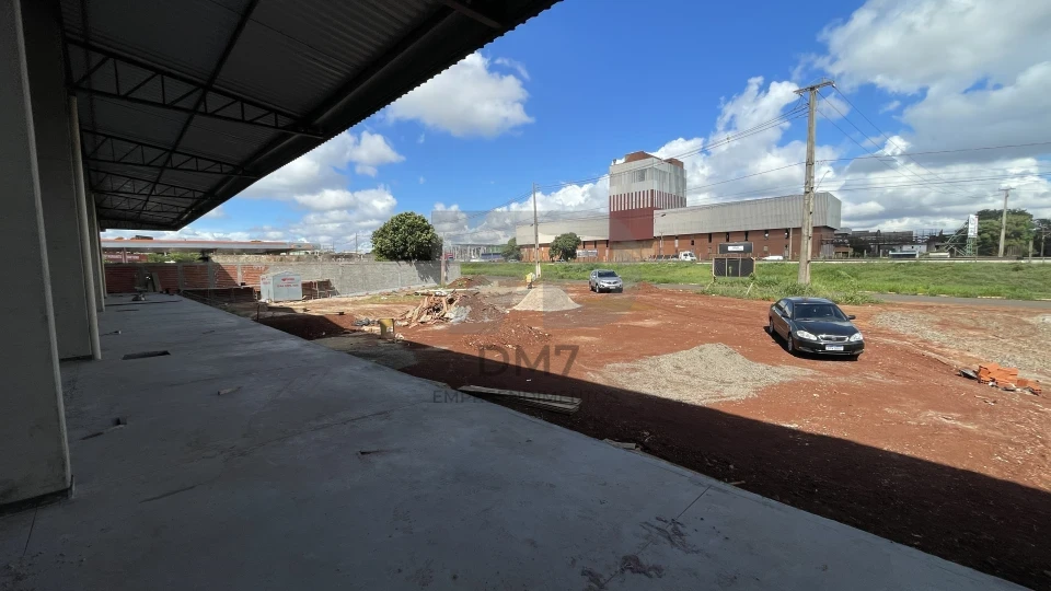Galpão Logístico ou industrial frente rodovia em Maringá