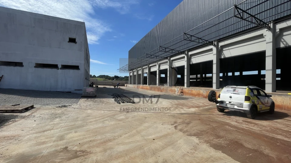 Barracão Industrial em frente a COCAMAR