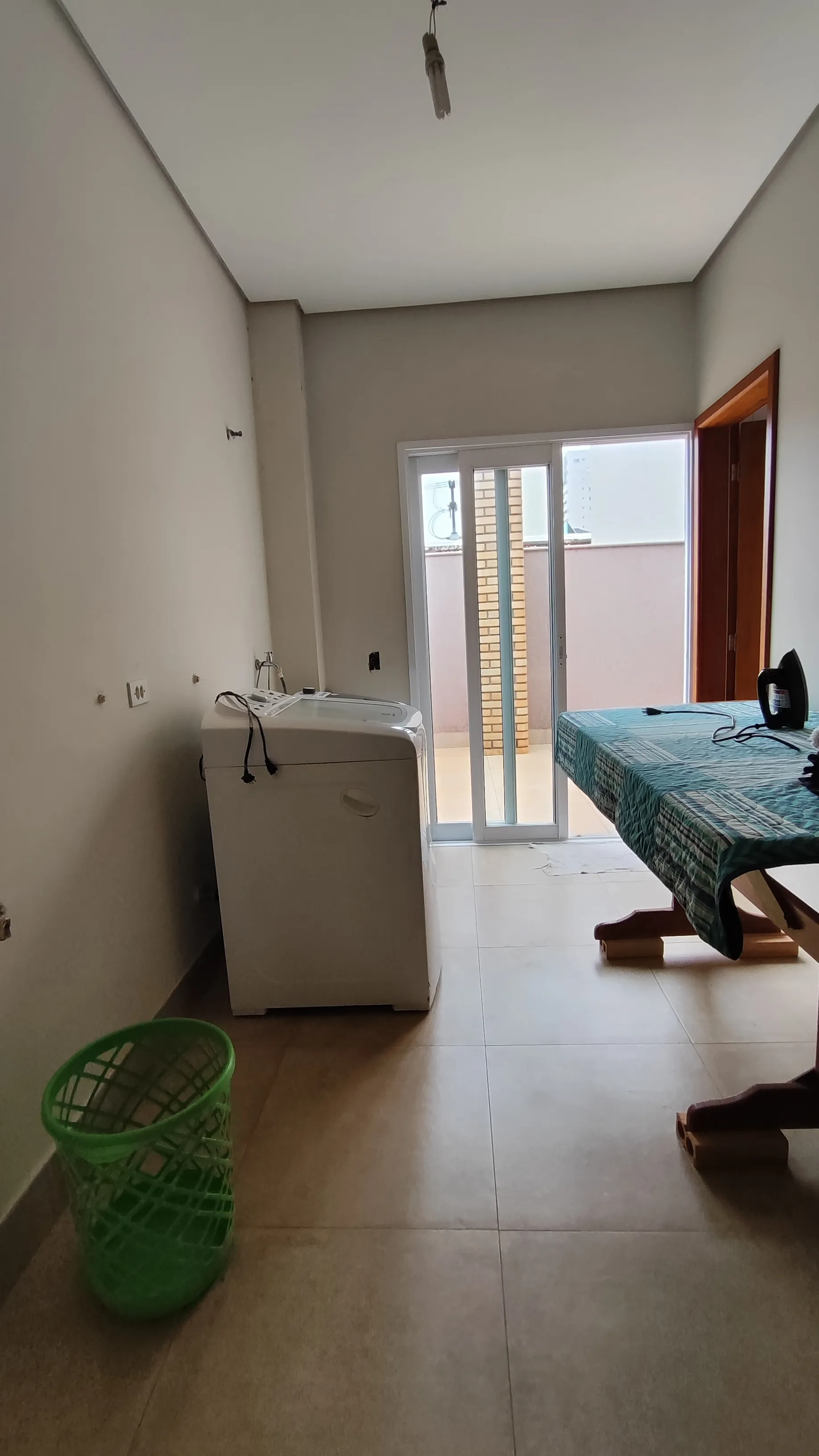 ESPAÇO COMERCIAL PARA LOCAÇÃO