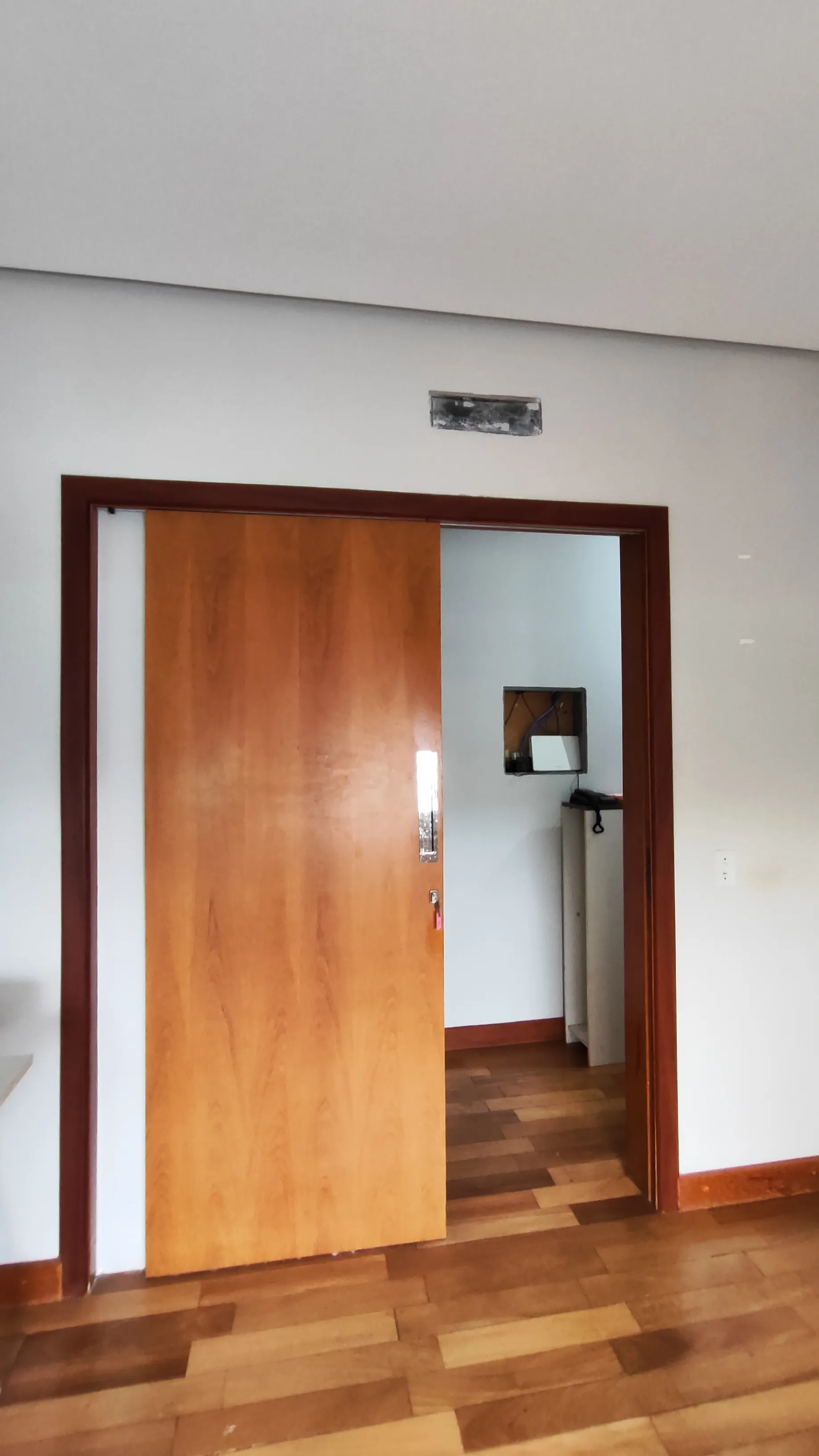 ESPAÇO COMERCIAL PARA LOCAÇÃO