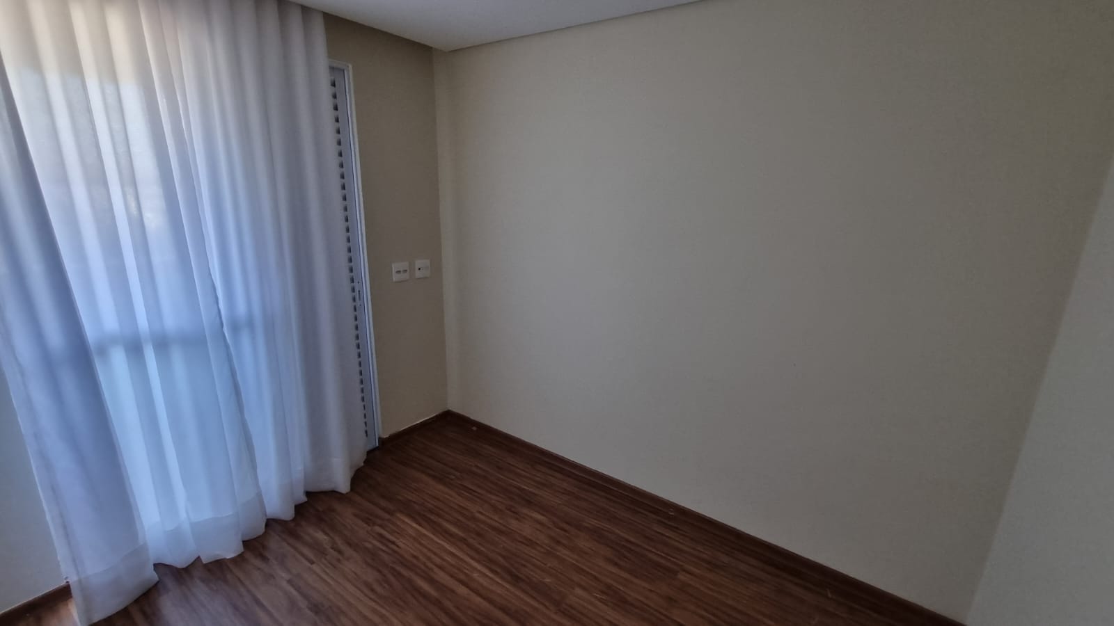 Venda APARTAMENTO ROLANDIA PR Brasil