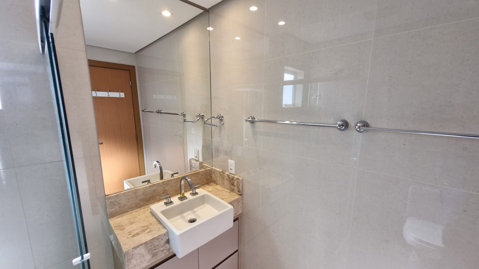 Venda APARTAMENTO ROLANDIA PR Brasil