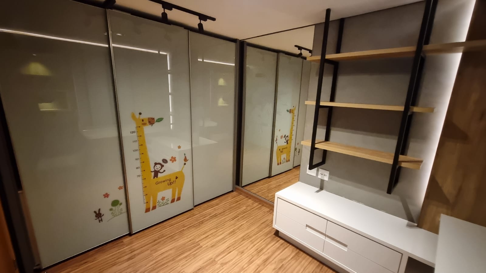 Venda APARTAMENTO ROLANDIA PR Brasil