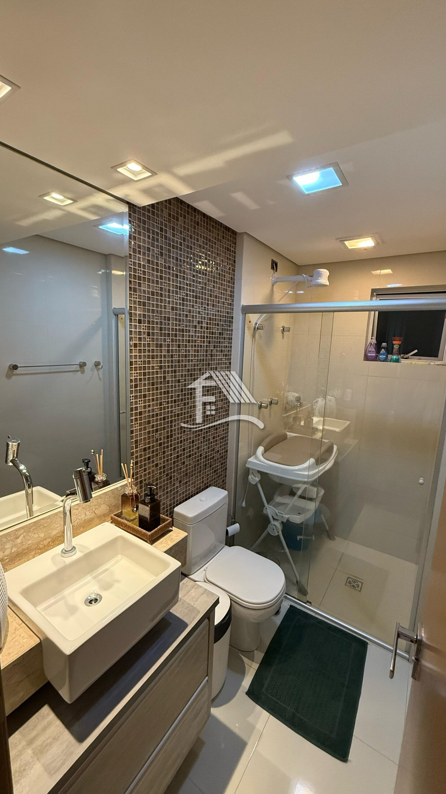 Venda APARTAMENTO ROLANDIA PR Brasil