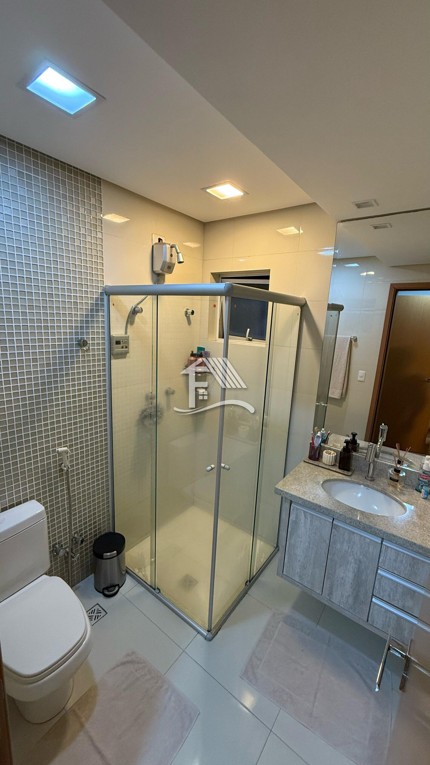 Venda APARTAMENTO ROLANDIA PR Brasil