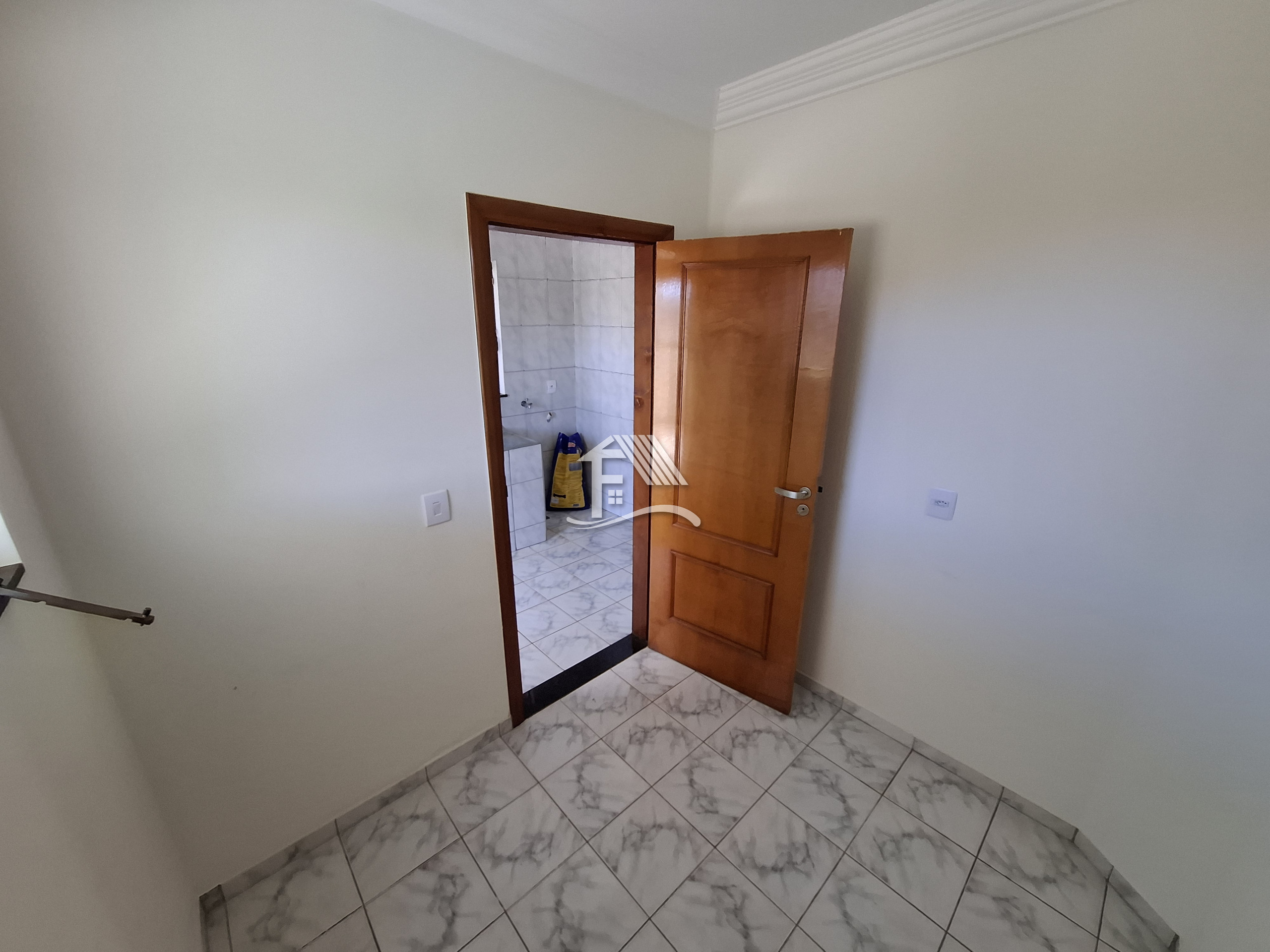 Venda CASA ROLANDIA PR Brasil