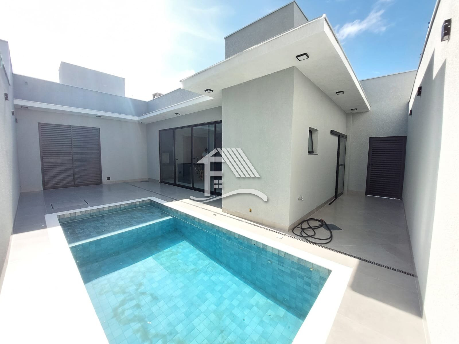 Venda CASA ROLANDIA PR Brasil