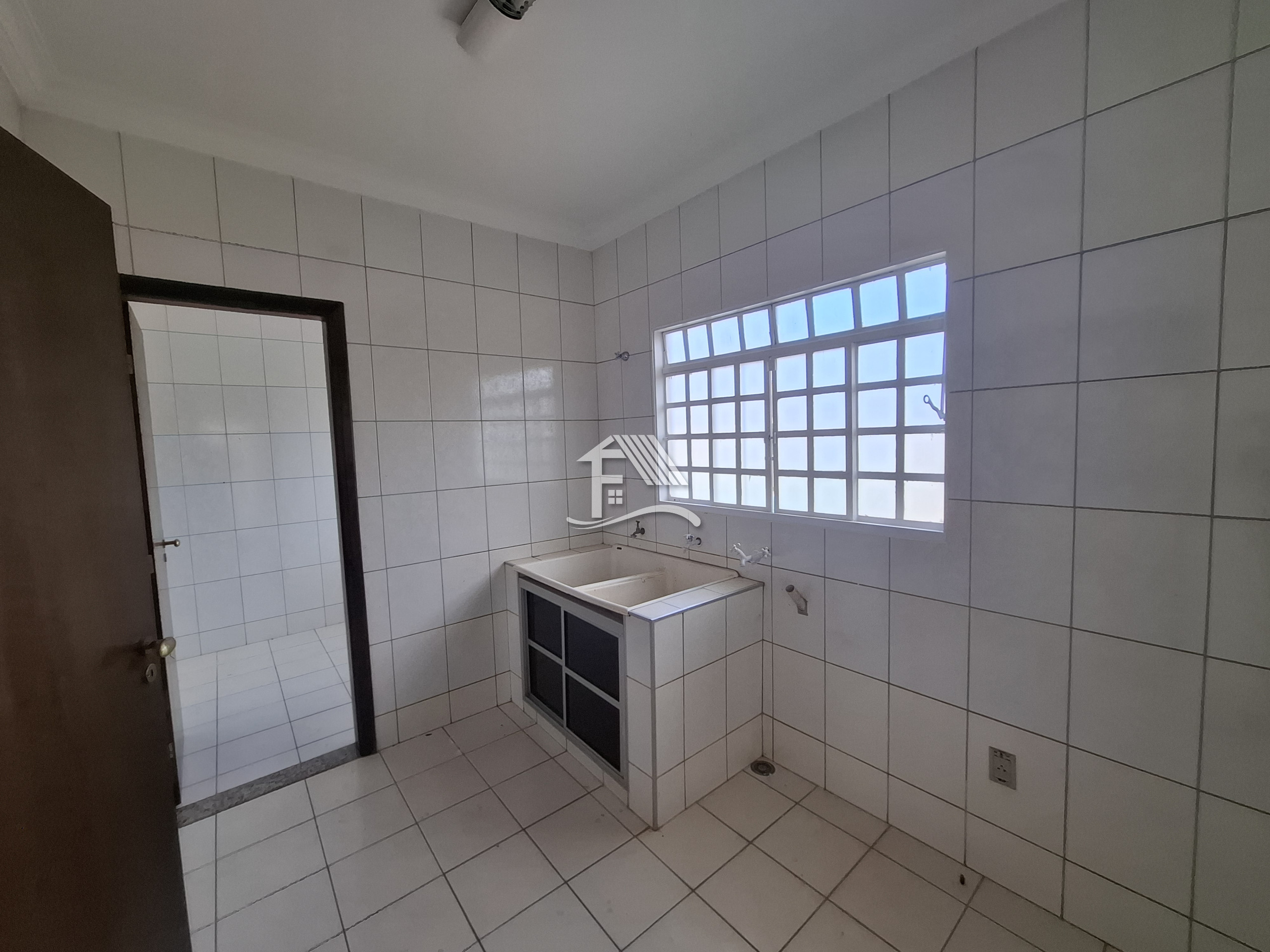 Venda CASA ROLANDIA PR Brasil