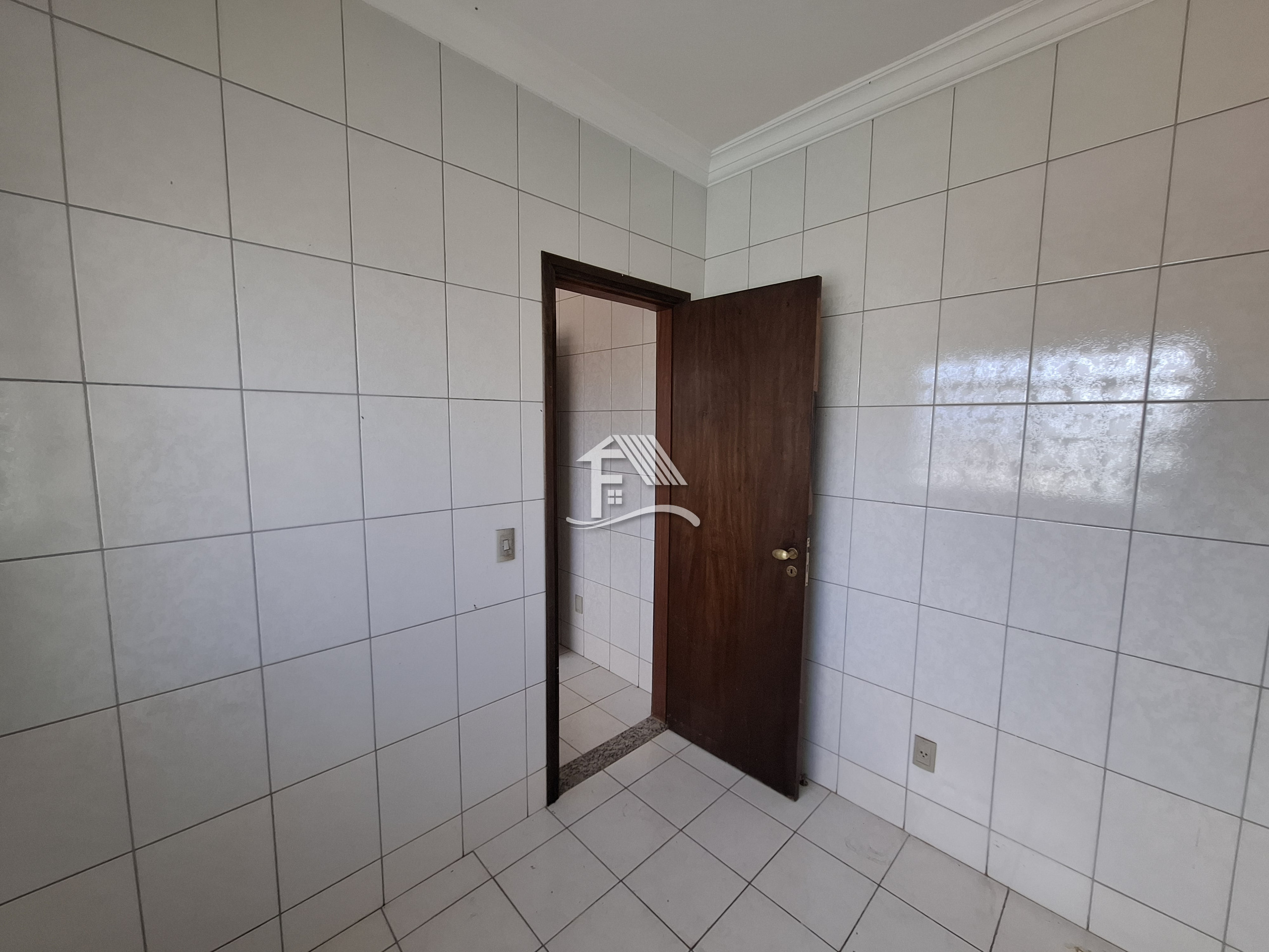 Venda CASA ROLANDIA PR Brasil