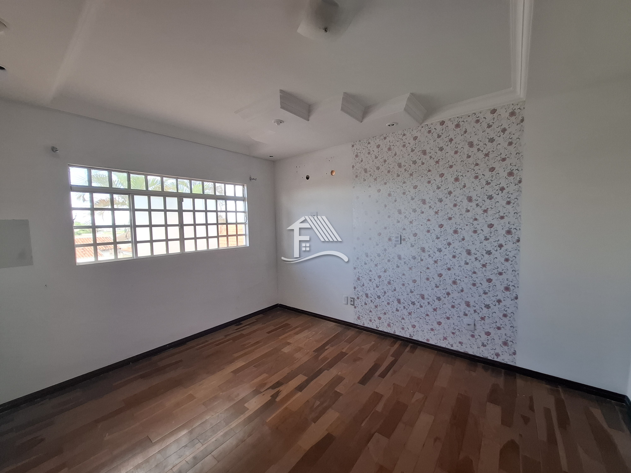 Venda CASA ROLANDIA PR Brasil