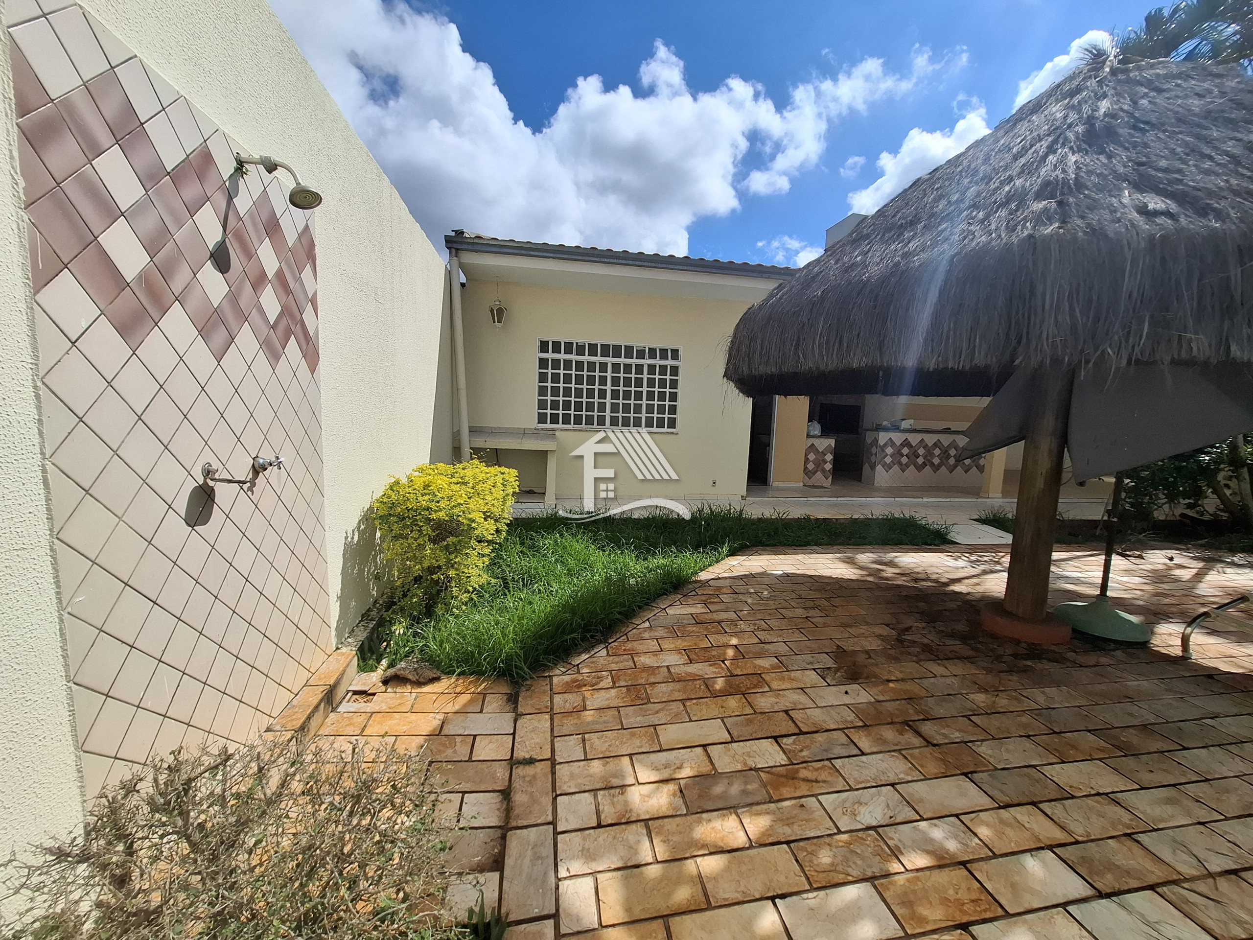Venda CASA ROLANDIA PR Brasil