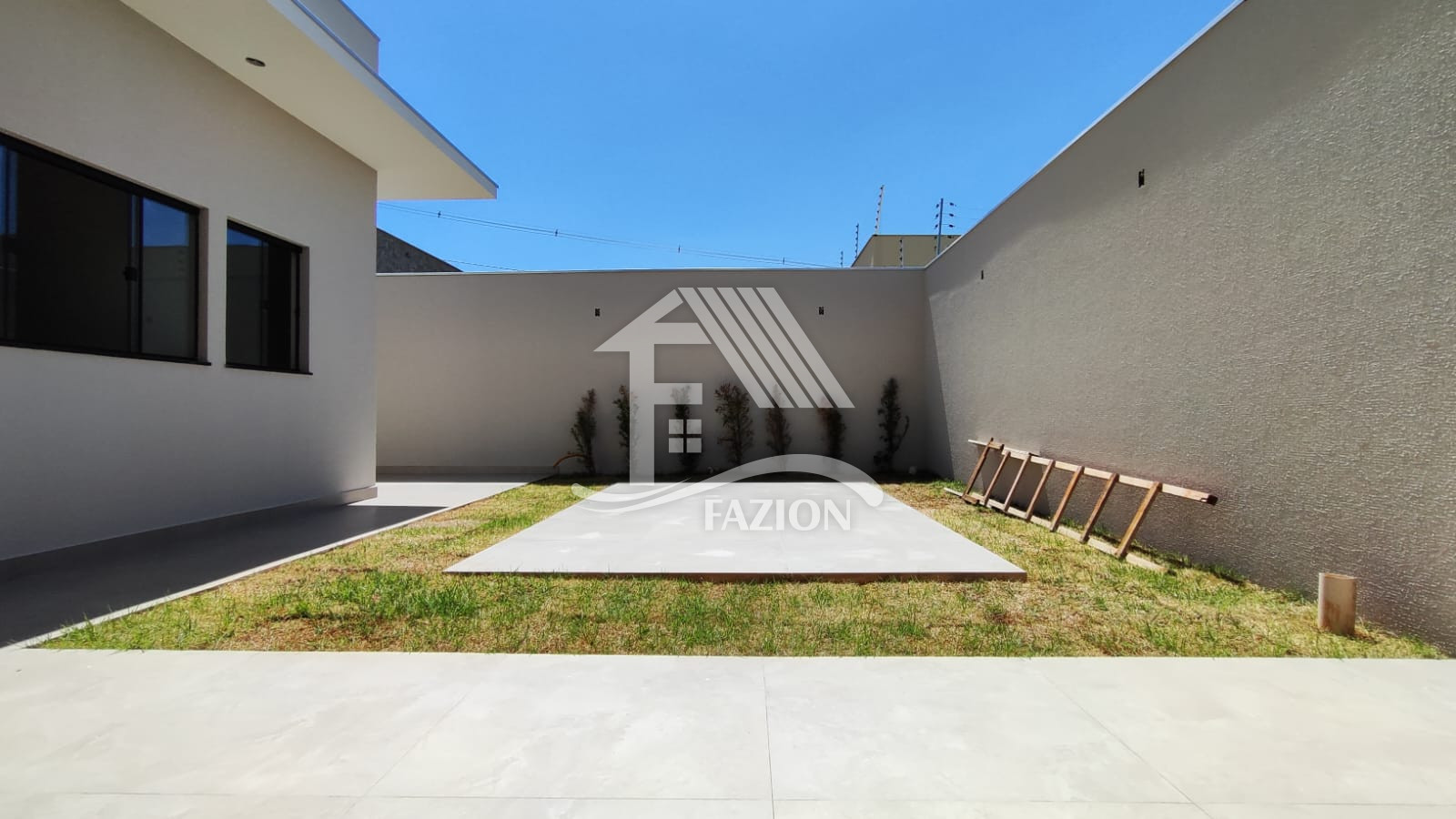 Venda CASA ROLANDIA PR Brasil