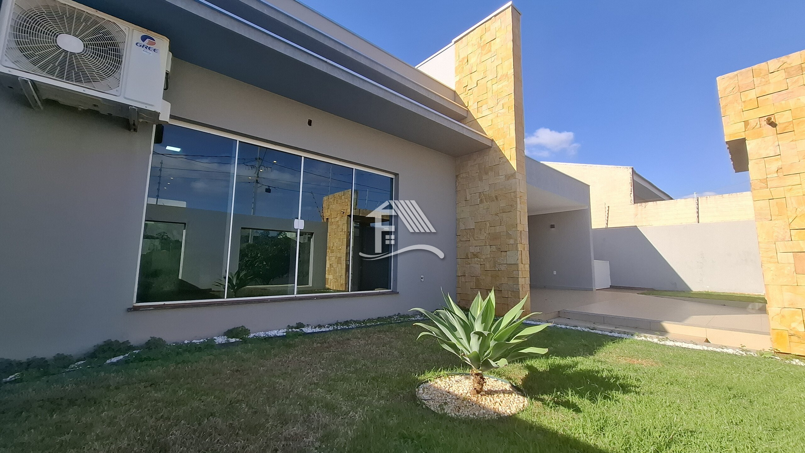 Venda CASA ROLANDIA PR Brasil
