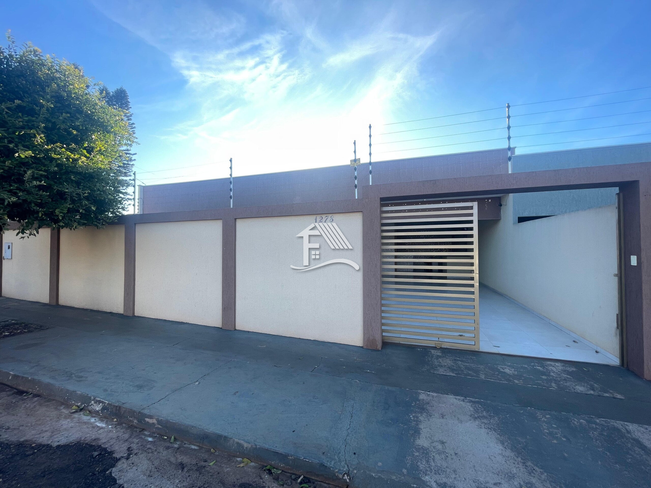 Venda CASA ROLANDIA PR Brasil