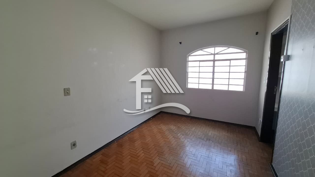 Venda CASA ROLANDIA PR Brasil